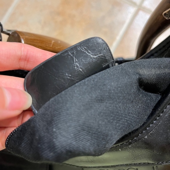 Vintage Gucci leather layered purse with wooden handle - Picture 10 of 12